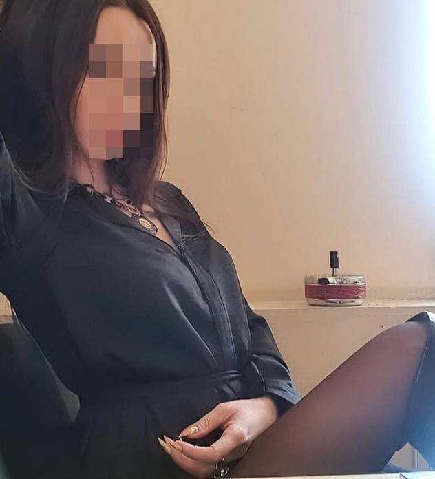 İstanbul Escort Bayan Gamzeyle Çılgın Partiler